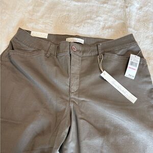 Gloria Vanderbilt Women's Tan Trousers